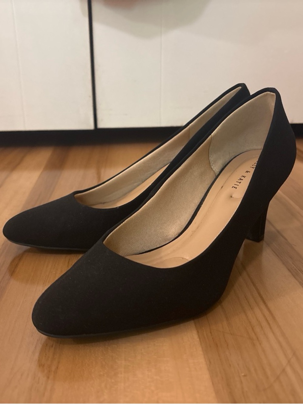 black pumps